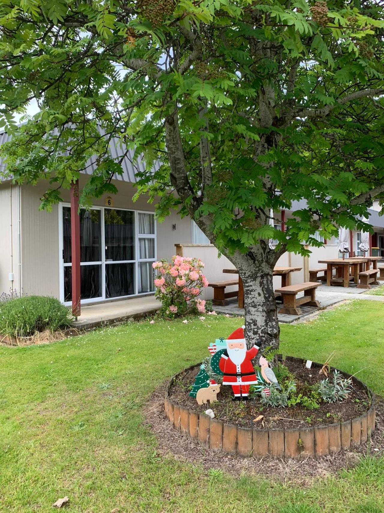 Amber Court Motel Te Anau Exteriér fotografie
