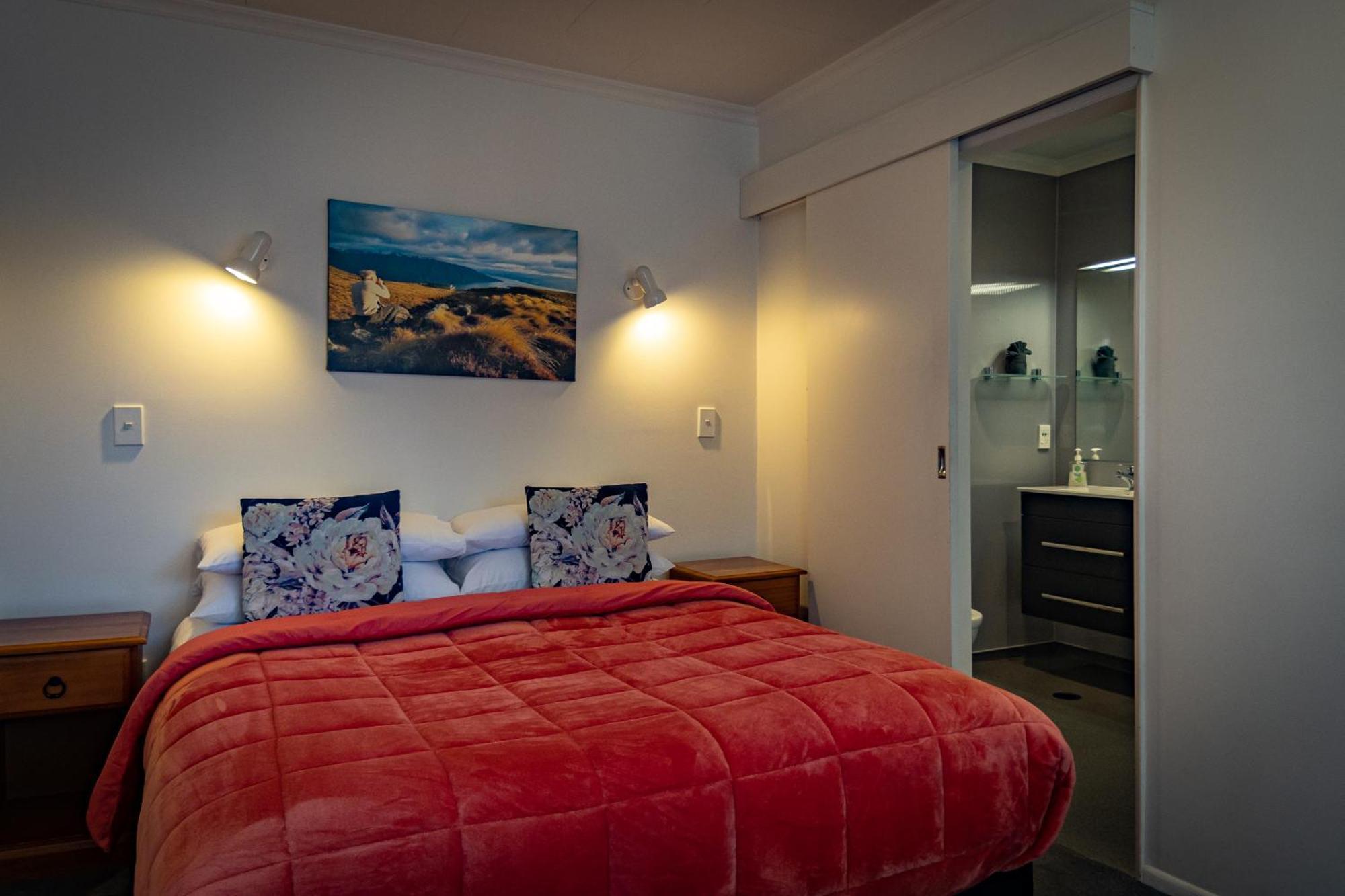 Amber Court Motel Te Anau Exteriér fotografie